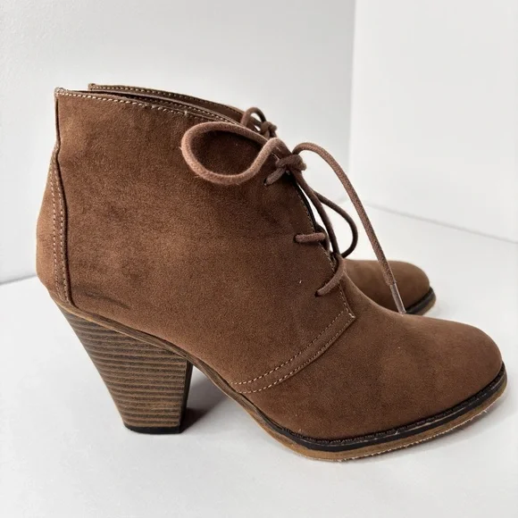 Mia Boots Size 8 M Sean Ankle Bootie Brown Lace Up Round Toe Cone Heels Vegan - Picture 15 of 15